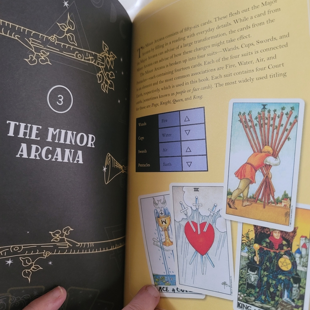 In Focus Tarot Guide Book‎ - Picture 6 of 6